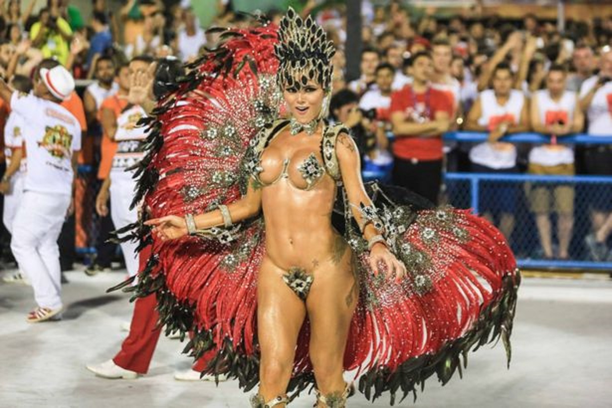 фото голая карнавал в бразилия фото 109
